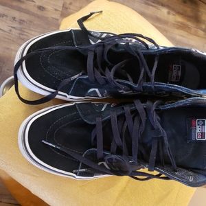 Vans mens hightops Nintendo theme